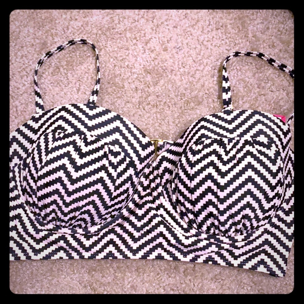 Swim suit top